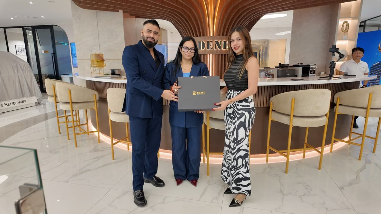 Deniz Properties gift presented to First Key International at the Deniz sales centre